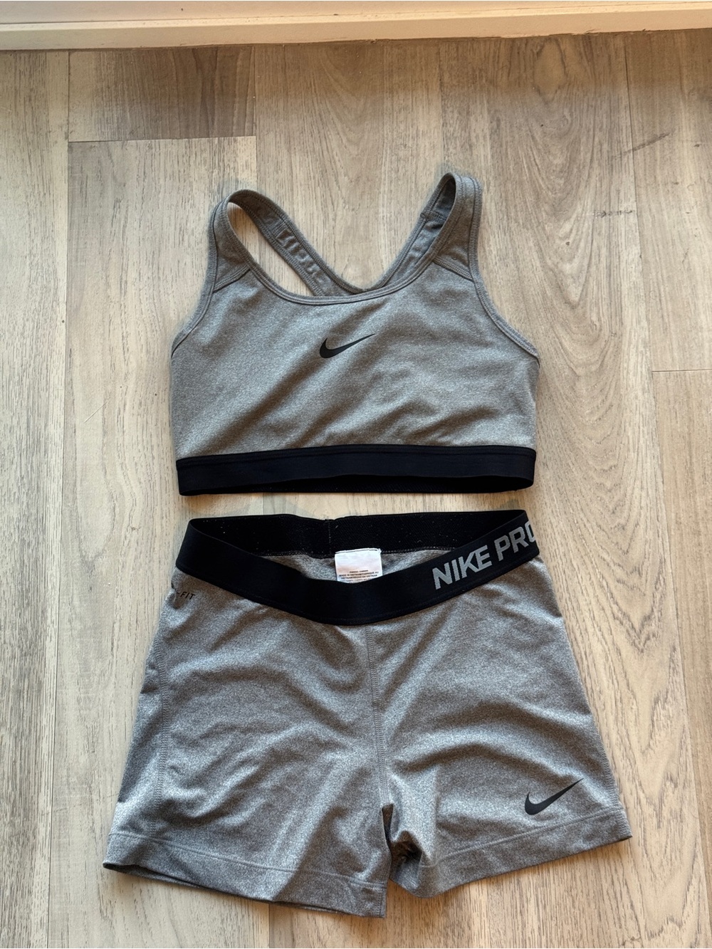 Nike Grey & Black Women's Muscle Tee Active Set